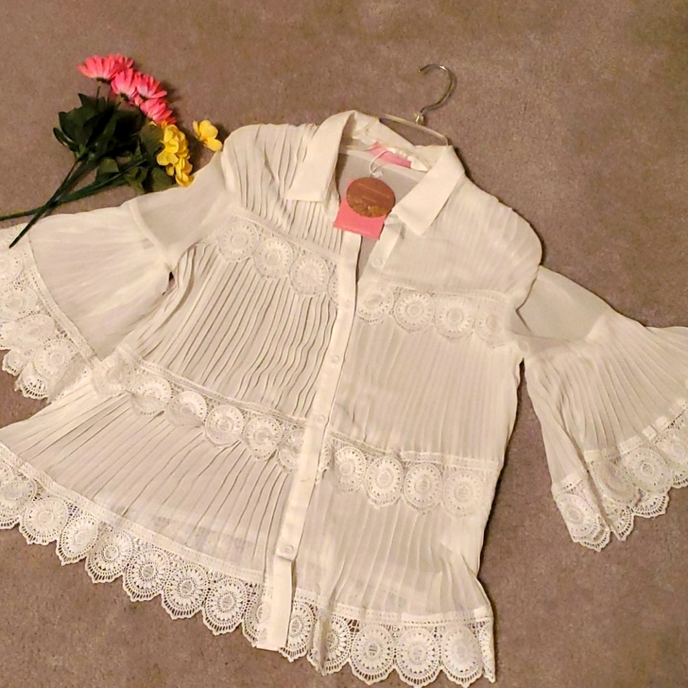 Lace Sheer Blouse!